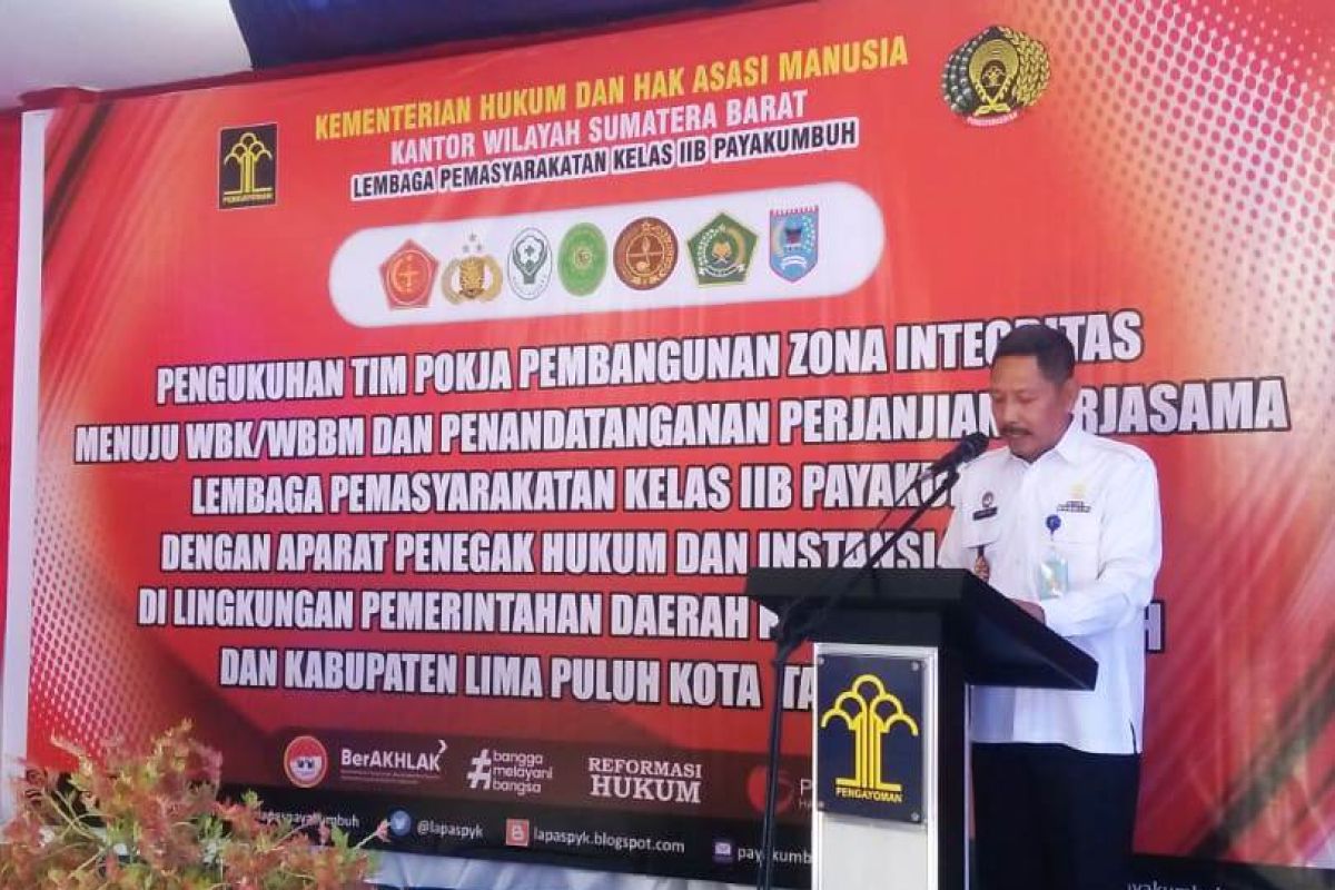 Kakanwil Kemenkumham Sumbar ingin citra negatif Lapas hilang