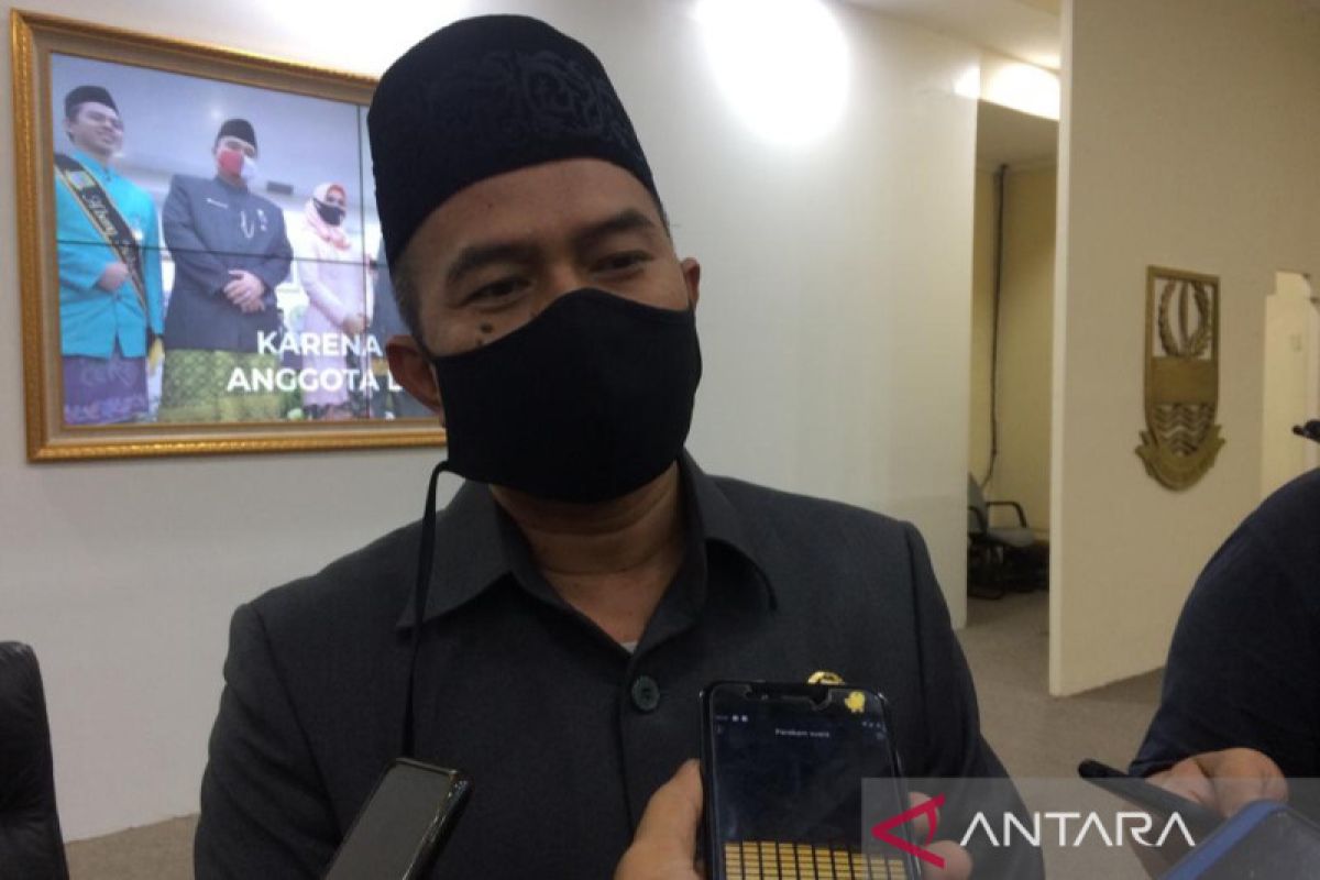 DPRD Bekasi dorong perbaikan mutu pendidikan pesantren