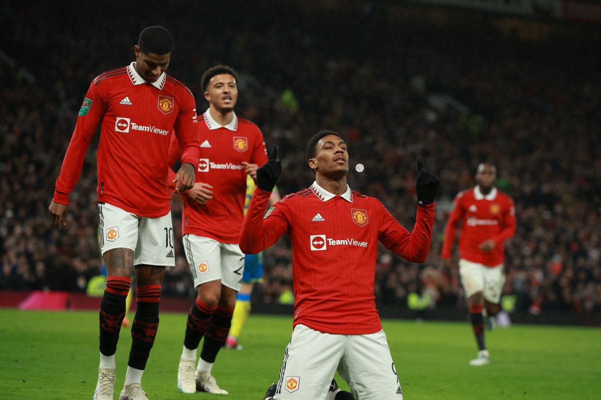 Manchester United melaju ke final Carabao Cup usai bekuk Nottingham
