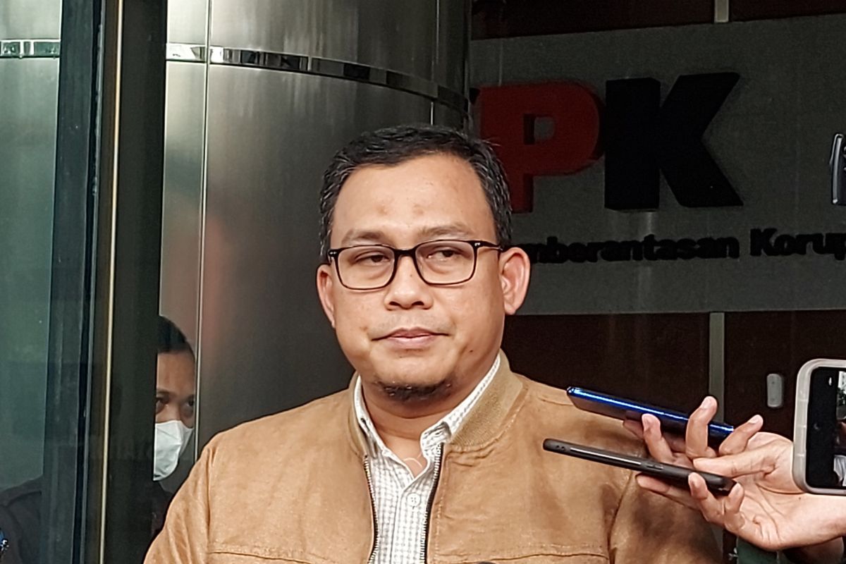 KPK panggil 36 ketua pokmas Jawa Timur sebagai saksi kasus dana hibah