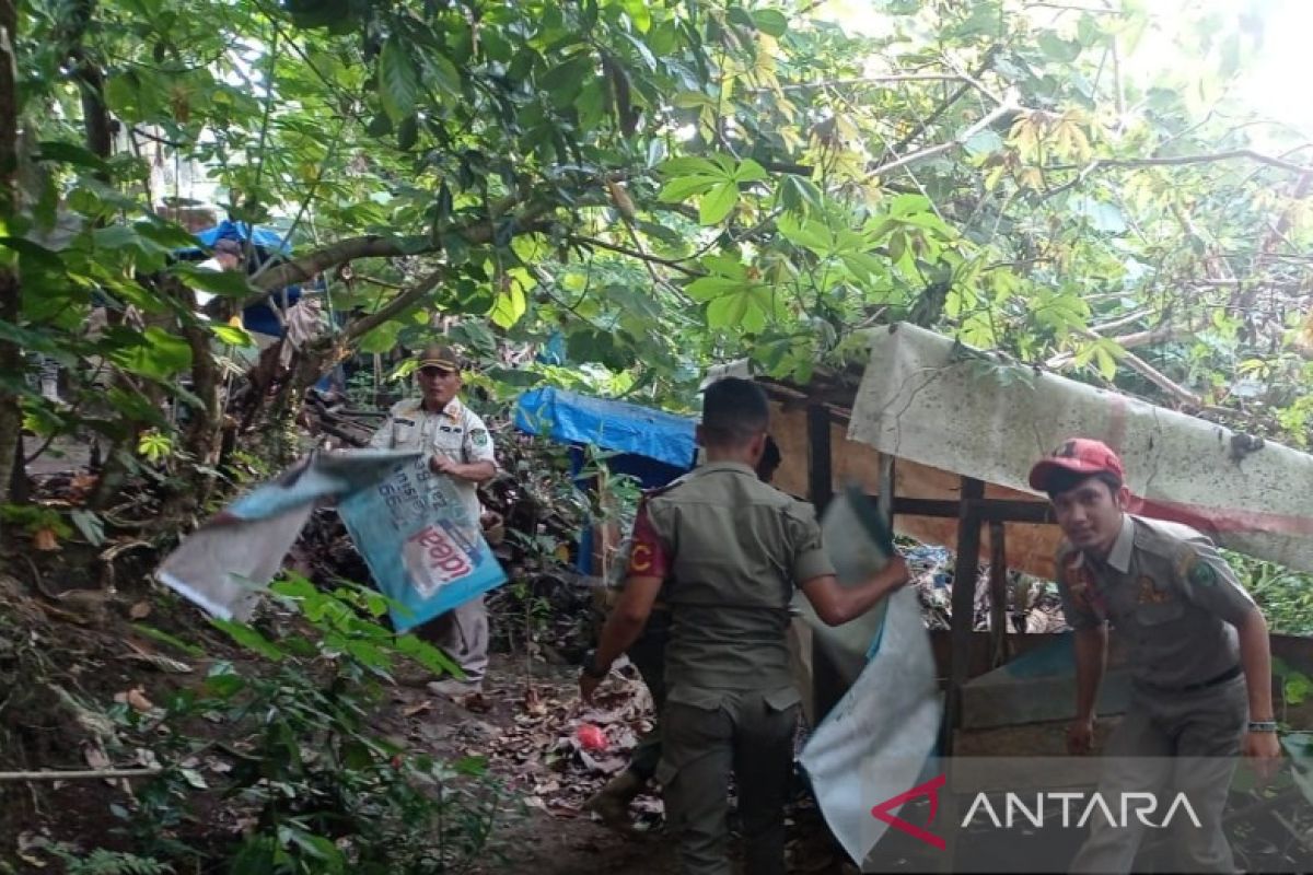 Satpol PP Kota Padang Sidempuan kembali bongkar pondok mesum