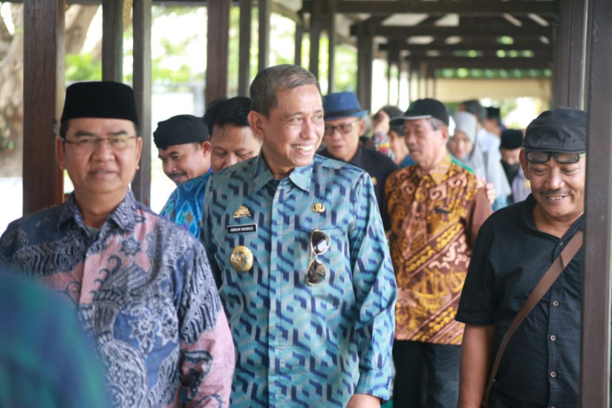 Masjid Tua Tosora di Majauleng Wajo ramai dikunjungi wisatawan hingga tokoh agama