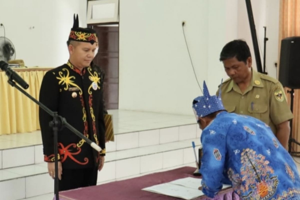 Bupati Gumas harapkan mantir adat tingkatkan sinergi bersama pemerintah