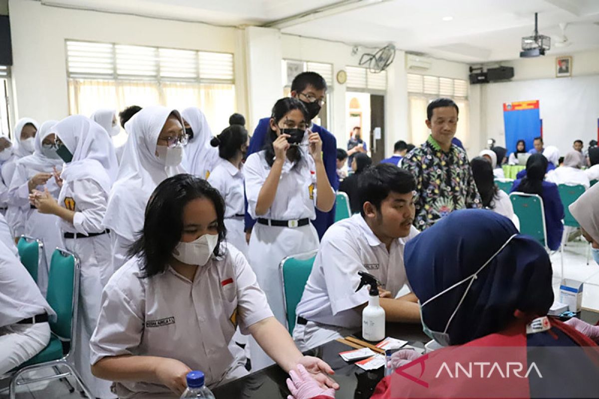 Jakarta Selatan cetak ribuan e-KTP di sekolah