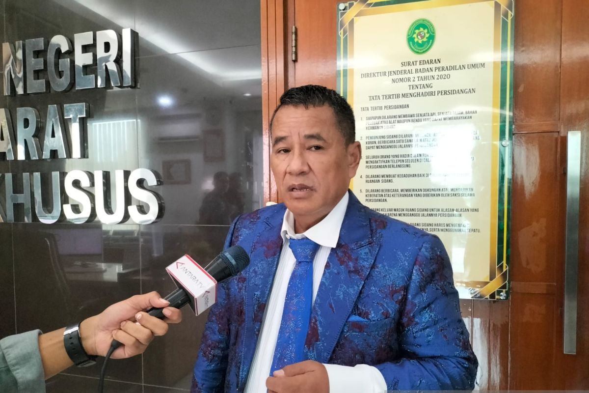 Hotman Paris: Dakwaan terhadap Teddy Minahasa prematur