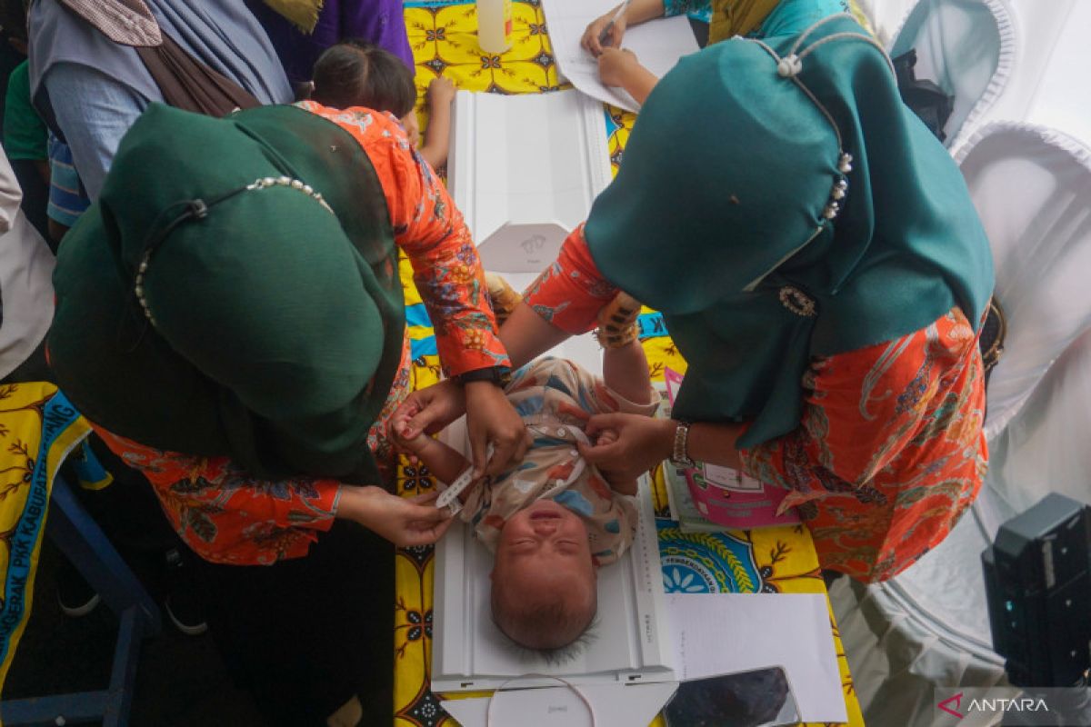 Govt launches National Monthly Weighing Movement to combat stunting