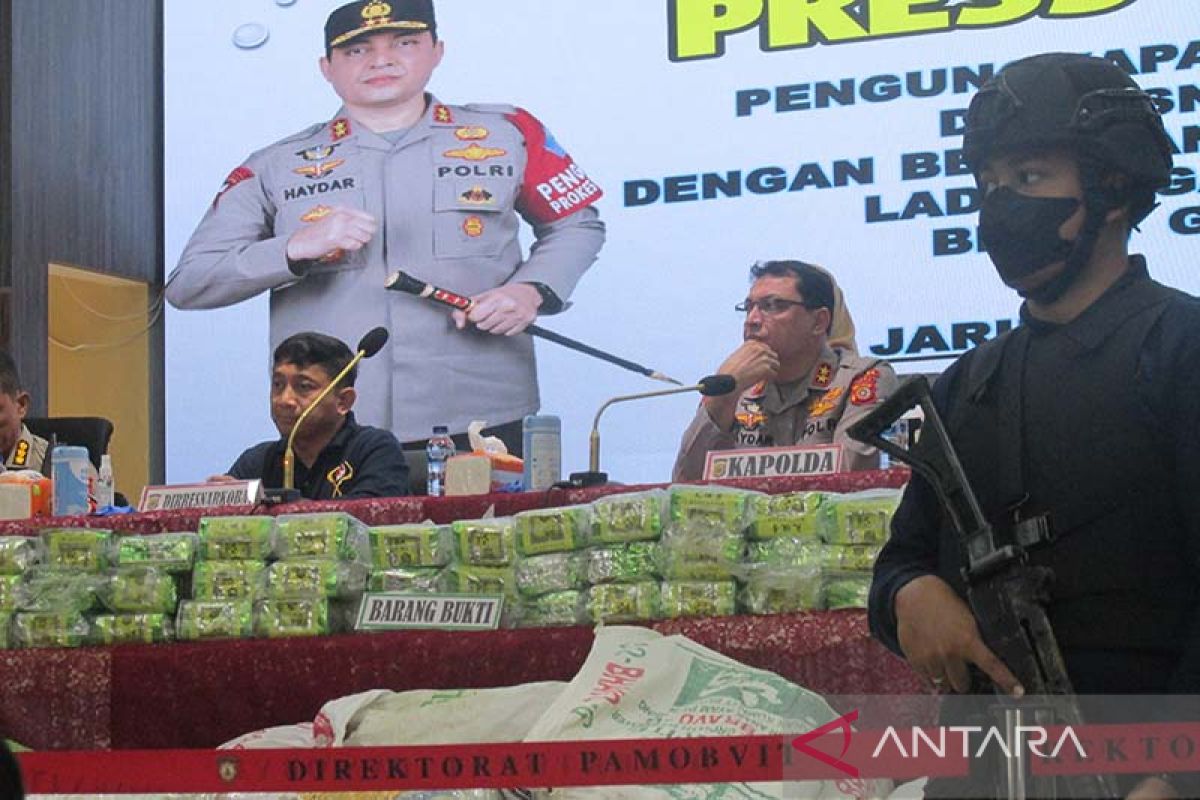 Polda Aceh gagalkan penyelundupan 42 kg sabu-sabu