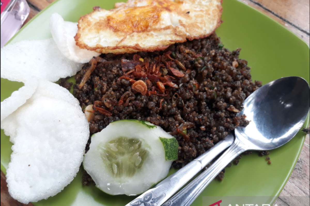 Tiwul goreng Kediri, makanan jadul kini diburu