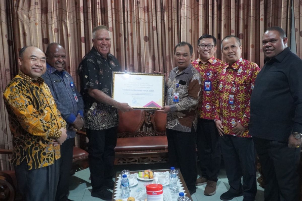 BPKP serahkan LHP Pemprov Papua Barat 2022