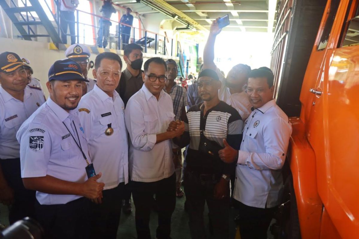 Tingkatkan konektivitas, Menhub akan optimalkan pelabuhan di Aceh
