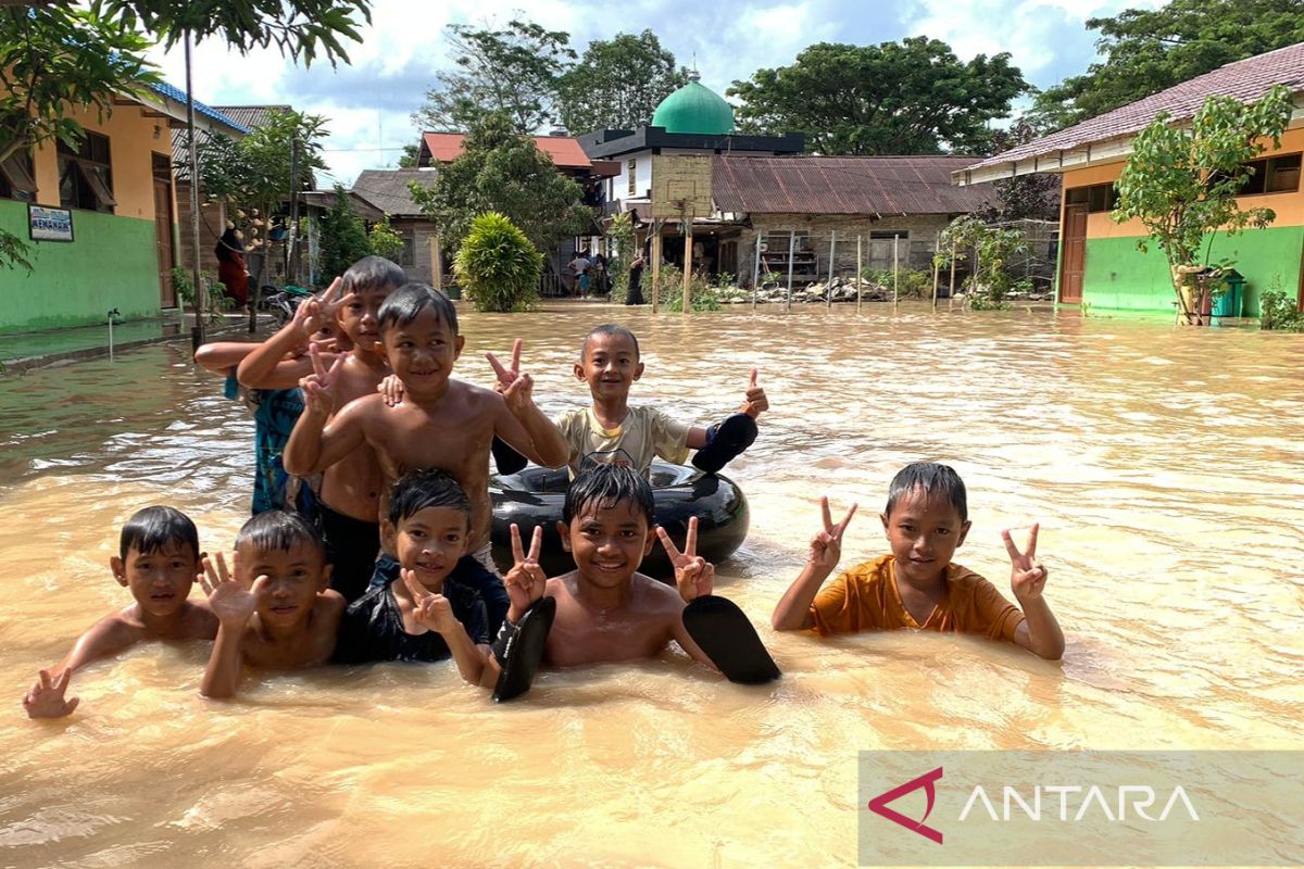 2.659 jiwa terdampak banjir di Tapin