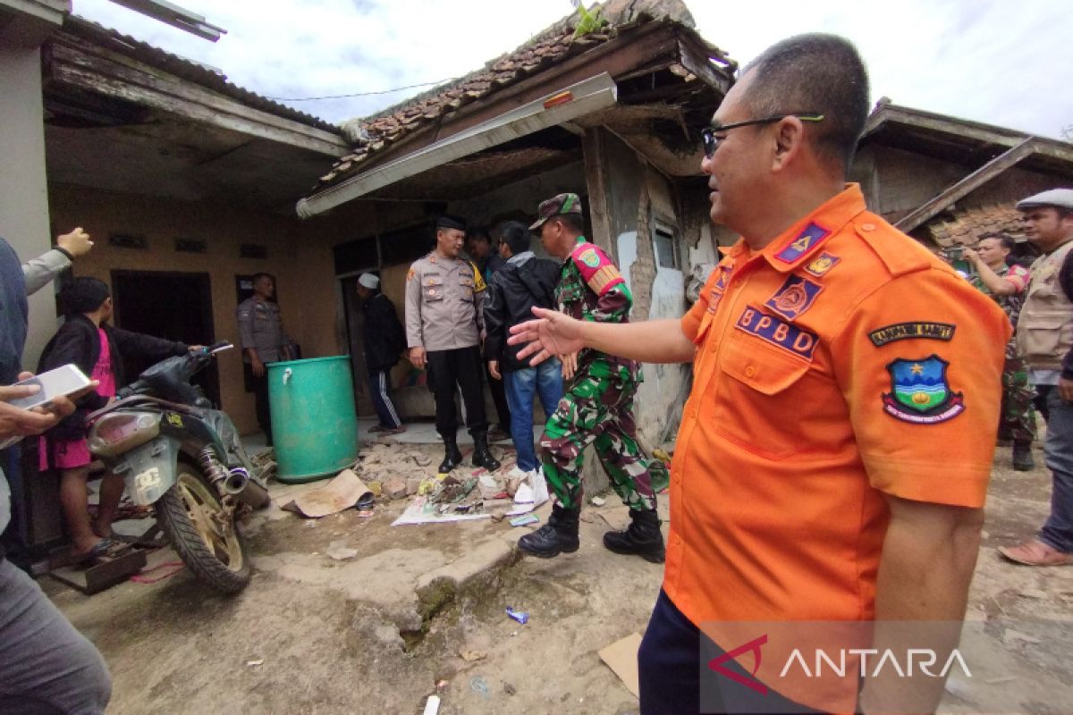 Tim PVMBG periksa daerah terdampak gempa Sesar Garsela di Garut