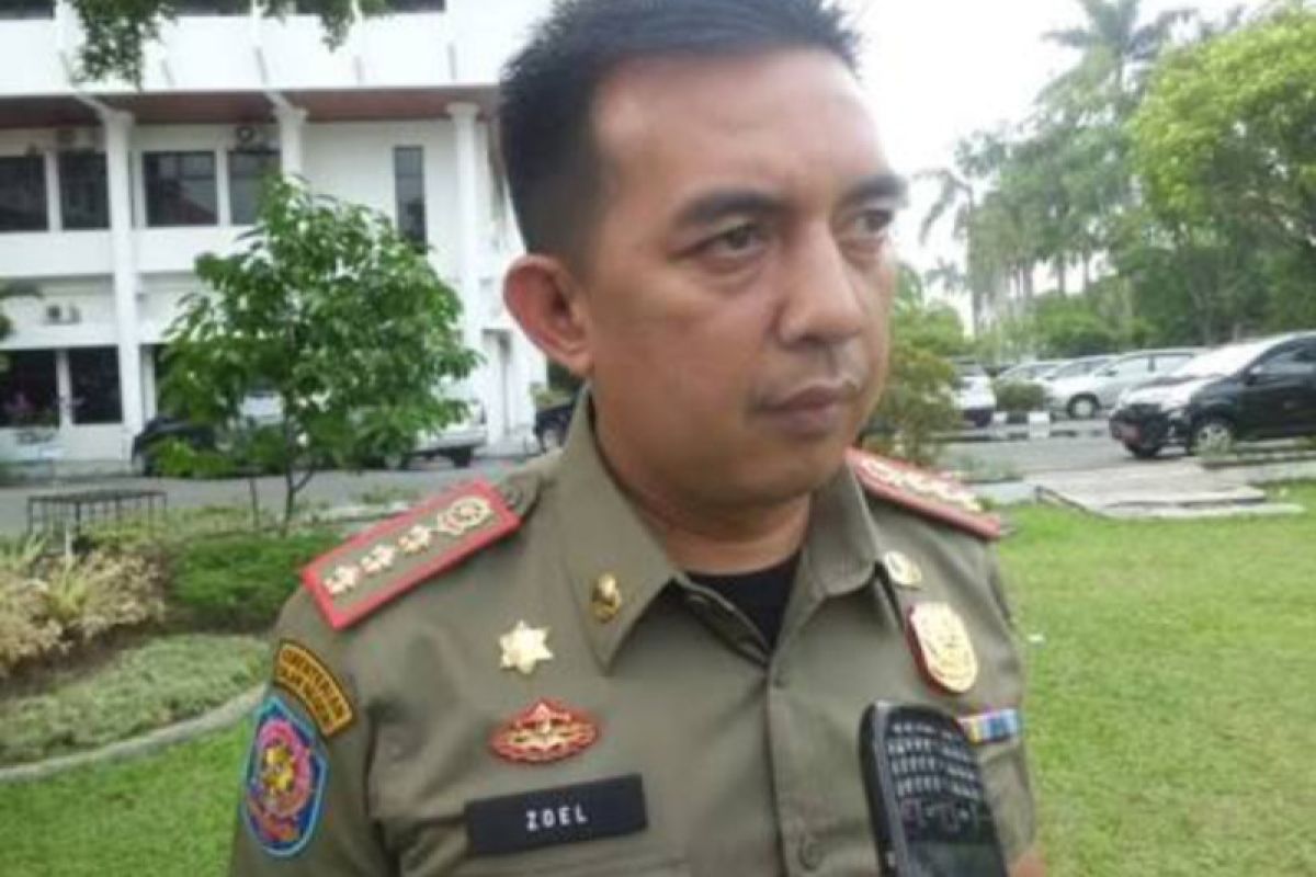 Satpol PP Pekanbaru tertibkan bangunan ilegal di daerah milik jalan