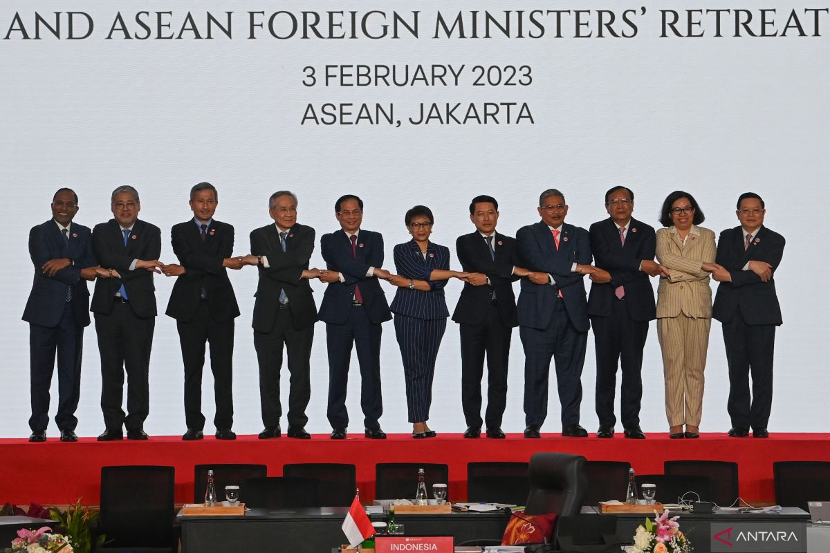 Indonesia-Menlu ASEAN bahas akhiri krisis Myanmar