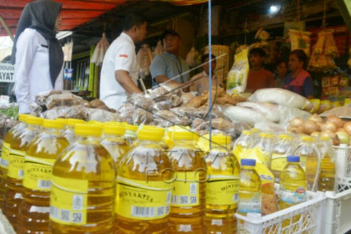 Wali Kota Parepare meminta Disdag pantau minyak goreng di pasaran