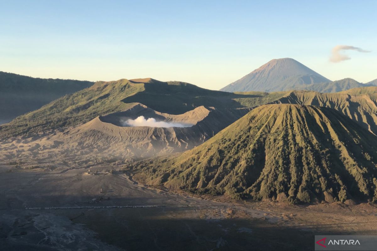 Balai Besar TNBTS minta masyarakat waspada peningkatan aktivitas Bromo