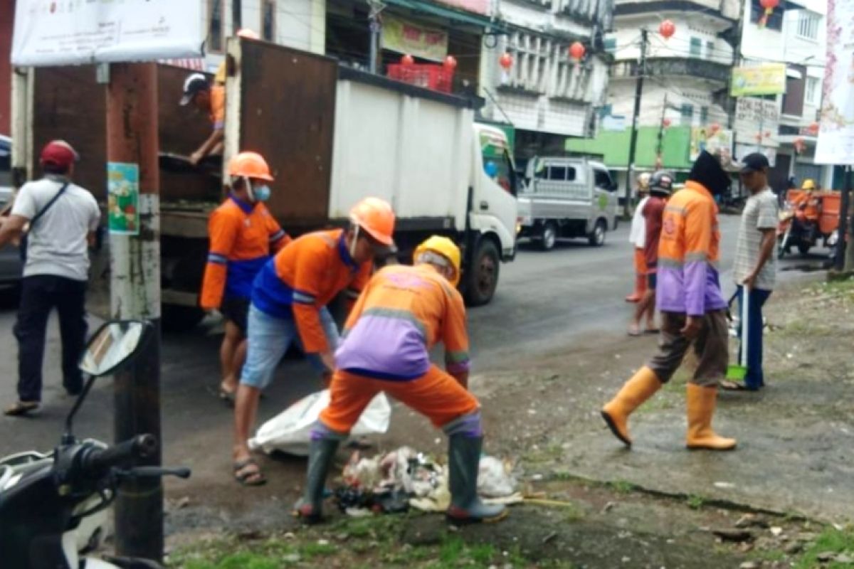 Jalan di Kota Makassar dibersihkan jelang Jappa Jokka Cap Go Meh