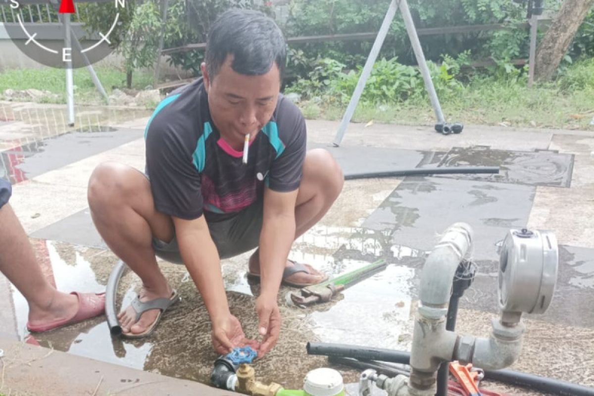 PDAM Surabaya suplai air untuk bersuci saat peringatan seabad NU