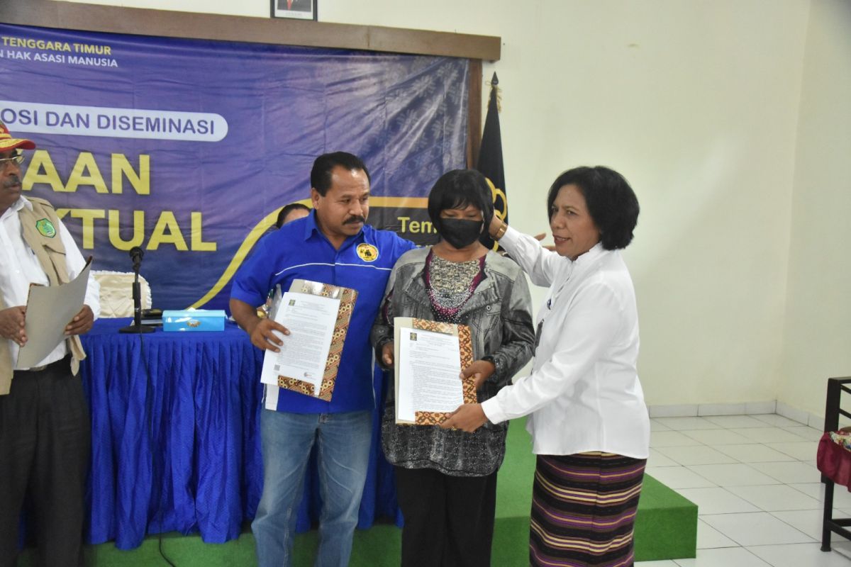 WN Filipina di NTT dapat status kewarganegaraannya sebagai WNI