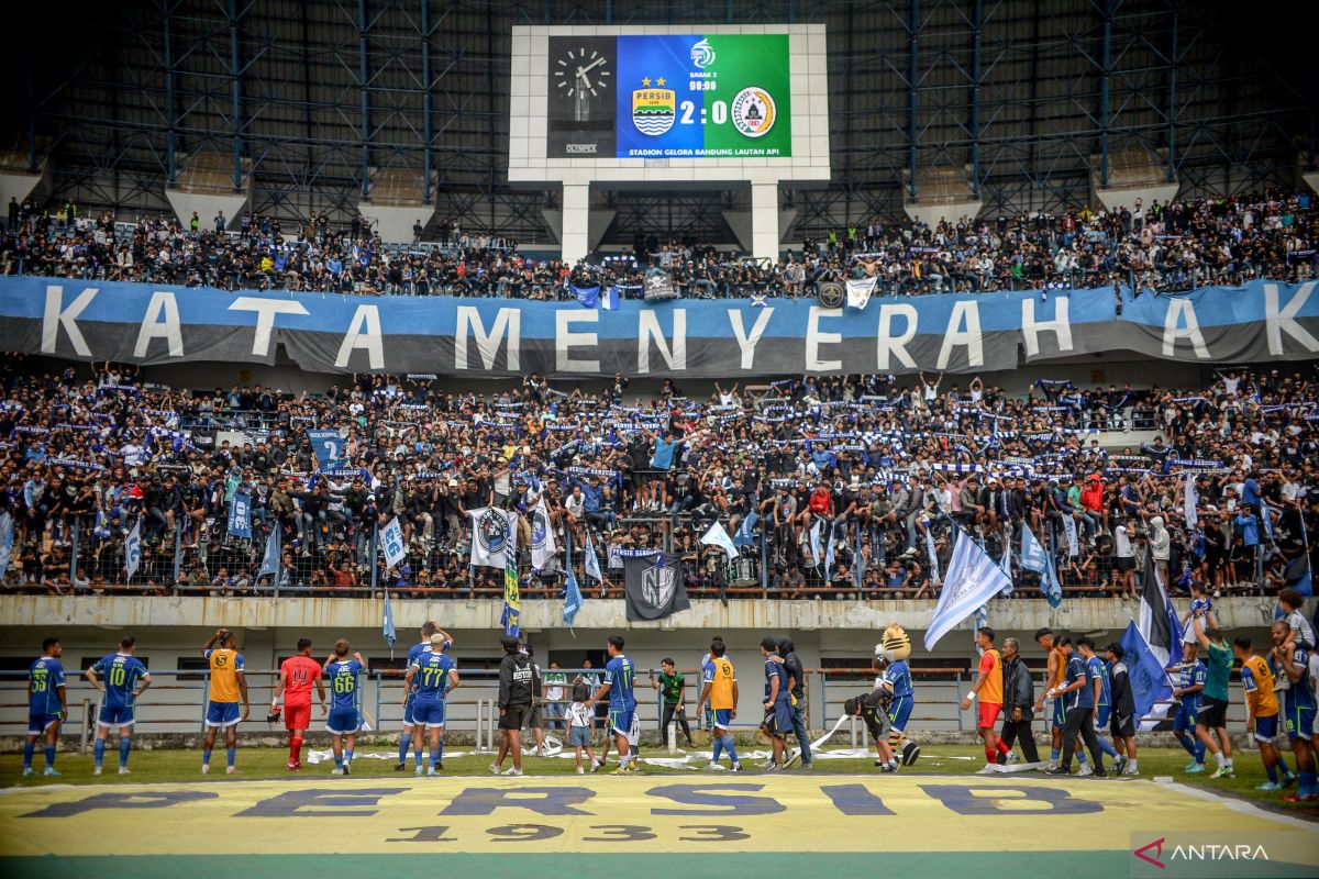 Laga Persib Bandung kontra Bhayangkara bisa dihadiri penonton