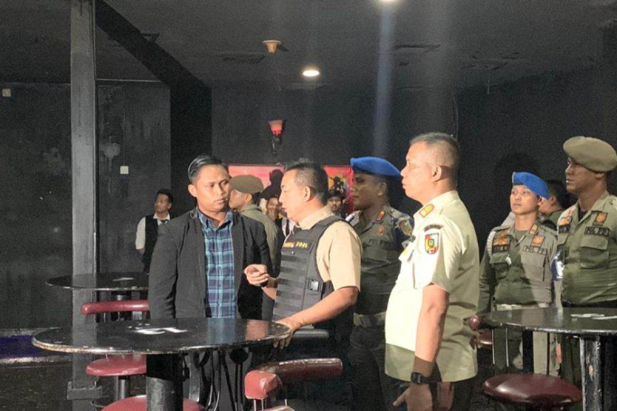 Dicurigai ada LGBT, Satpol PP Pekanbaru razia empat klub malam ini