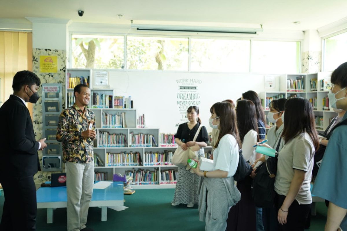 Mahasiswa CHUO University Tokyo belajar program pemberdayaan ZISWAF Dompet Dhuafa