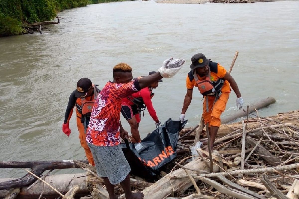 Enam korban perahu terbalik di Sungai Mamberamo ditemukan tewas