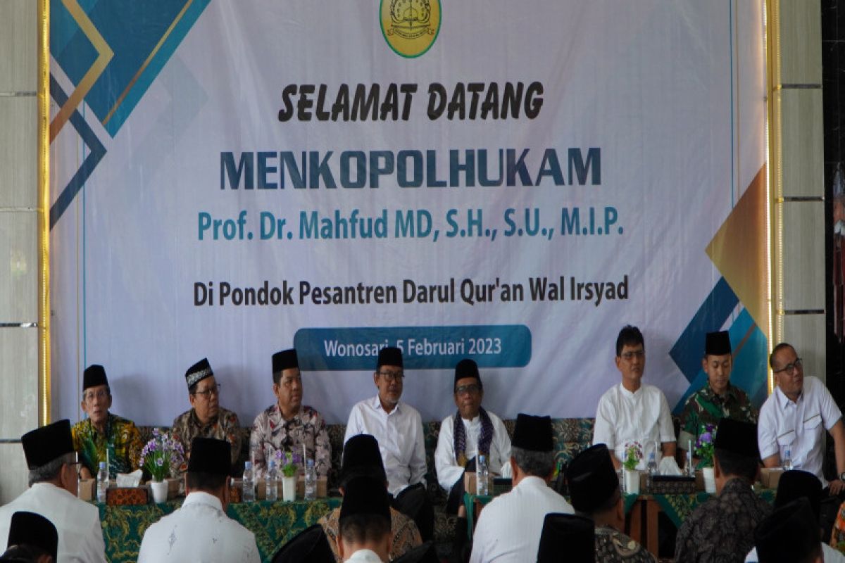 Menkopolhukam minta ponpes beradaptasi ikuti perkembangan zaman