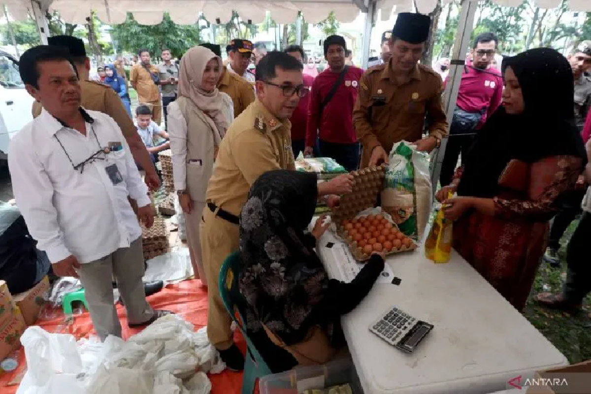 Pasar murah Banda Aceh sediakan 20 ton beras untuk warga kurang mampu, semoga tepat sasaran