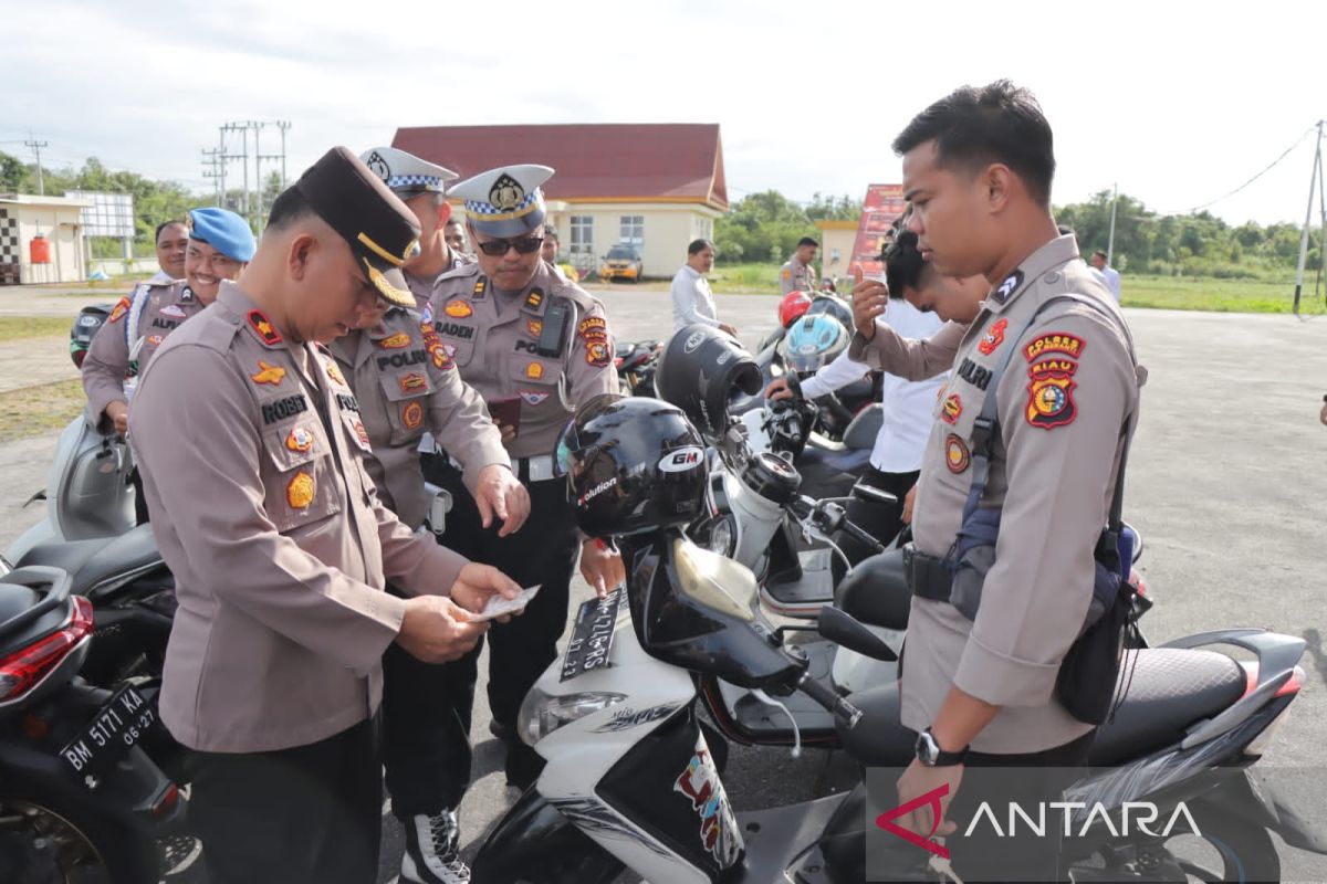 Cek kelengkapan, Polres Meranti dapati tujuh personel tak patuhi aturan lalulintas