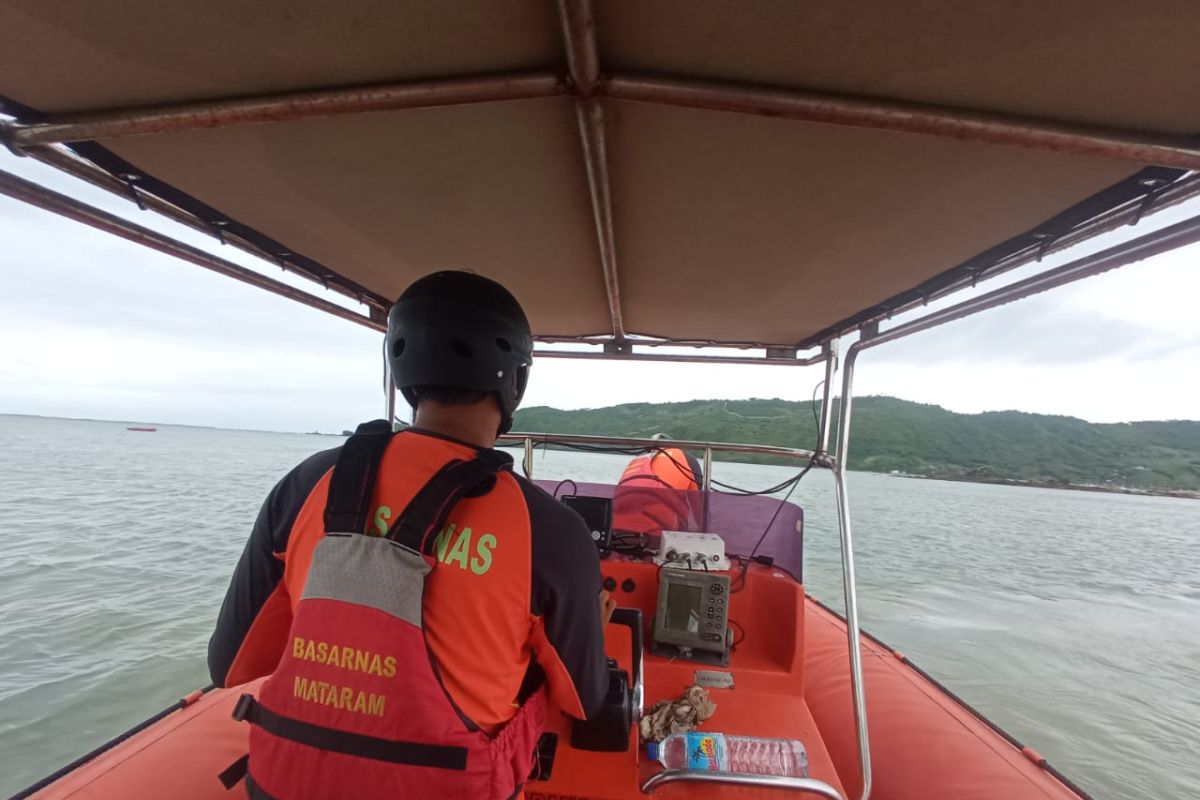 Seorang pemancing hilang, jatuh dari tebing di laut Lombok Tengah