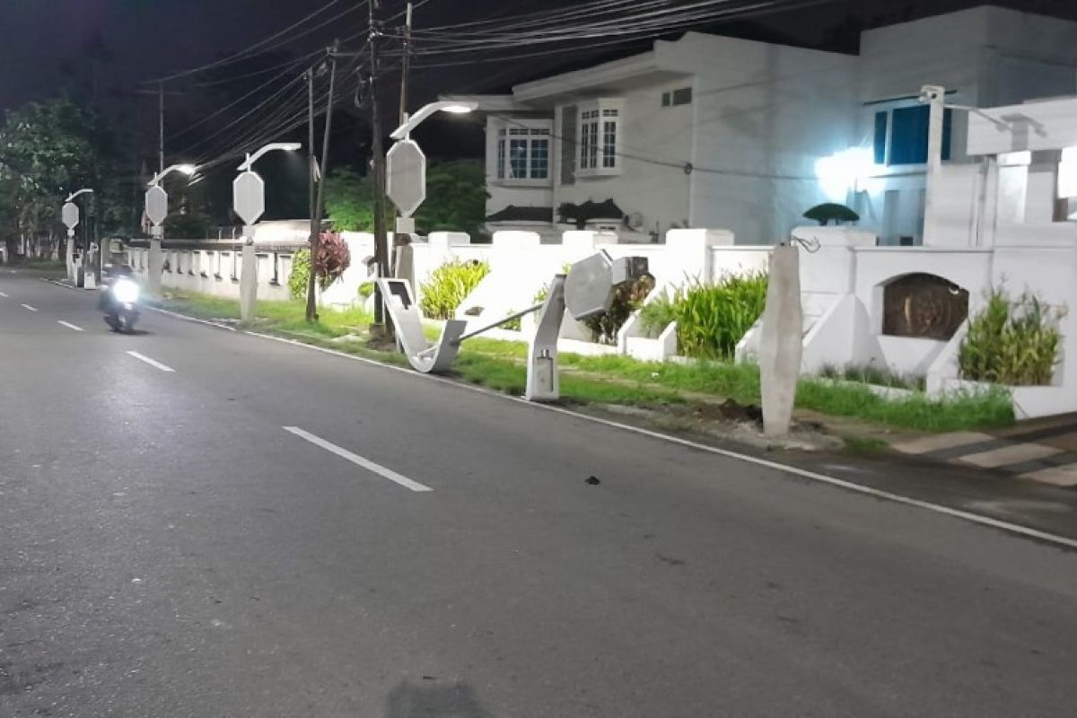 Legislator minta pemkot tingkatkan pelayanan lampu penerangan jalan di Medan