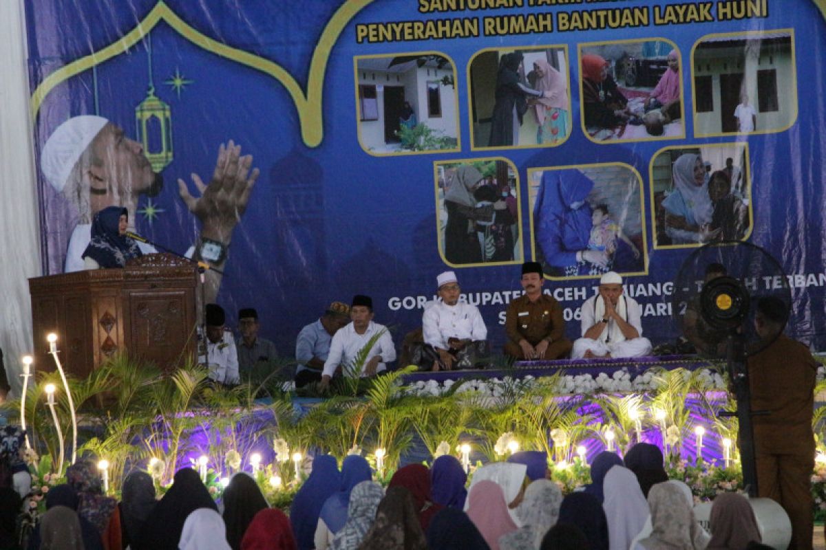 Anggota DPRA galang dana untuk bangun Masjid Agung Aceh Tamiang