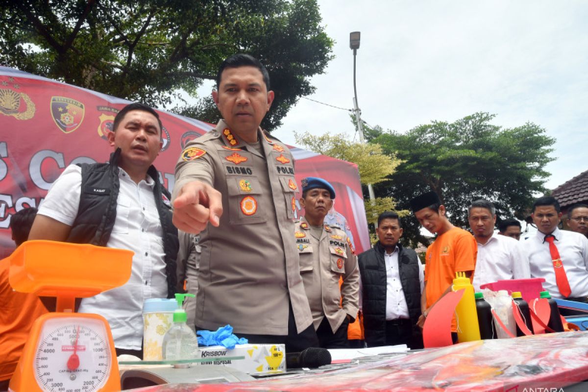 Polisi Bukittinggi tangkap tiga pelaku narkoba dalam waktu sehari