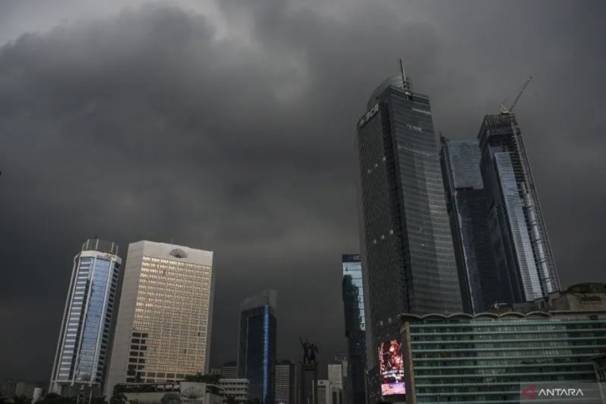 Hujan diprakirakan turun di kebanyakan kota besar di Indonesia