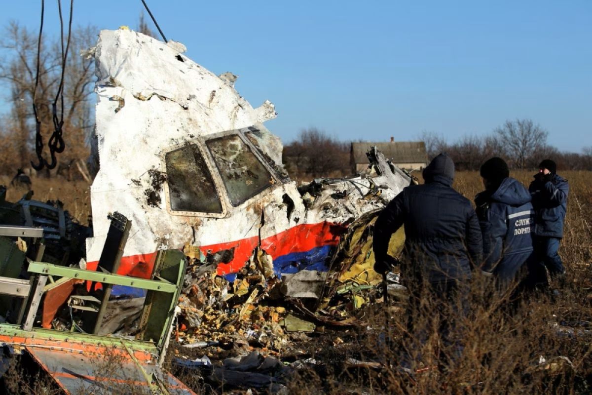 Australia jatuhkan sanksi kepada tiga pria atas jatuhnya pesawat MH17