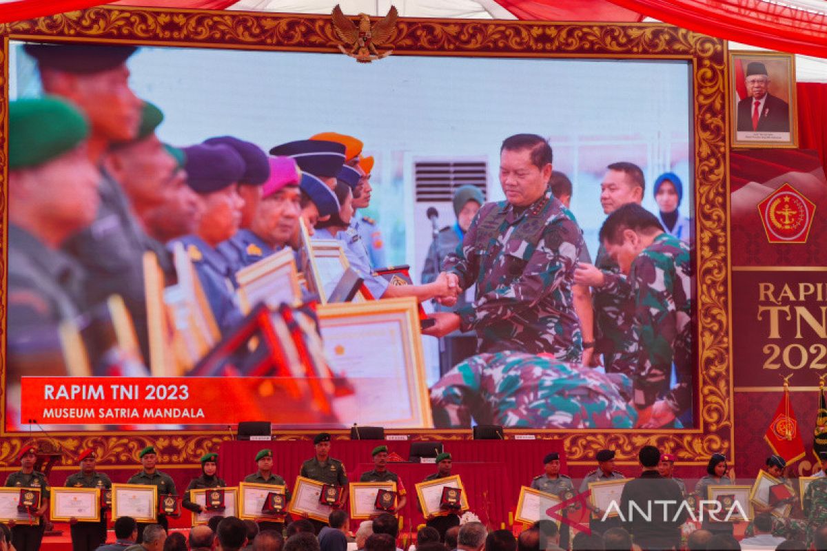 Panglima TNI mengapresiasi 20 prajurit berprestasi