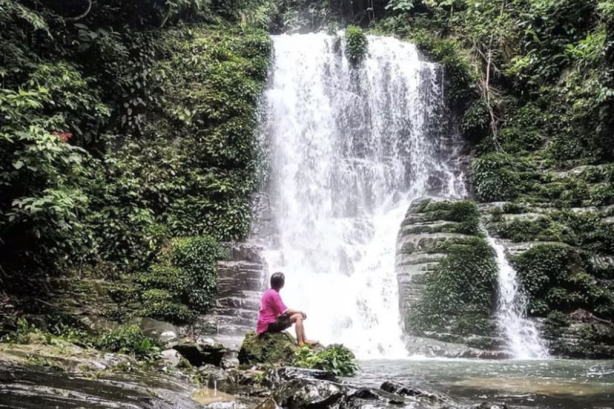 Pembangunan fasilitas pendukung air terjun Batarius terkendala izin kawasan