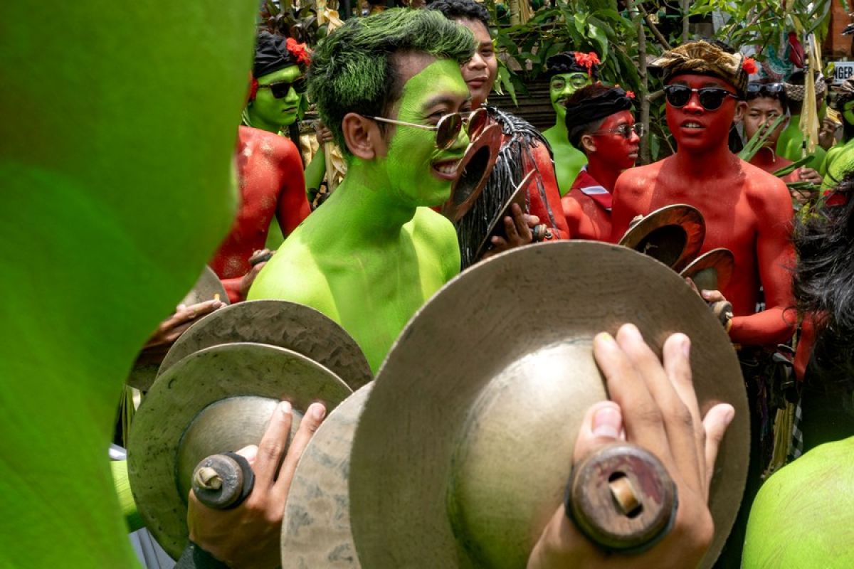 Tradisi Ngerebeg dirayakan di Bali promosikan keunikan budaya