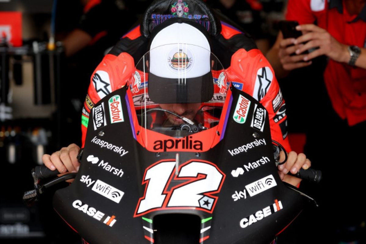 Duet Aprilia rasakan potensi besar RS-GP pada tes pramusim di Sepang