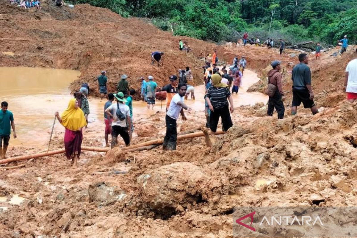 BPBD kerahkan enam alat berat cari korban longsor di Nagan Raya