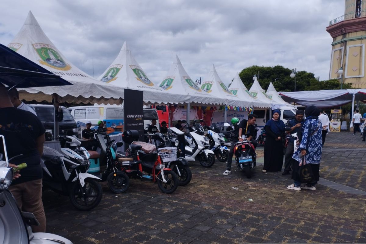 Produk unggulan UMKM Banten ramaikan 'kick off' Gernas BBI dan BBWI