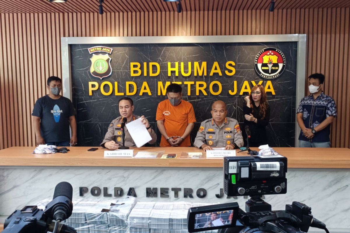 Polda Metro ungkap kasus peredaran uang dolar palsu di Bekasi