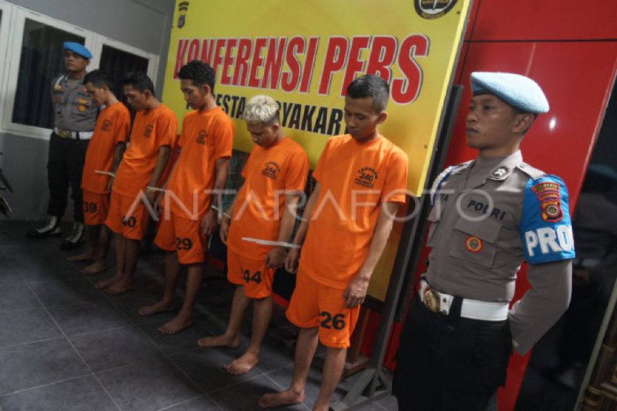 Polisi bekuk enam pelaku kekerasan jalanan di Yogyakarta