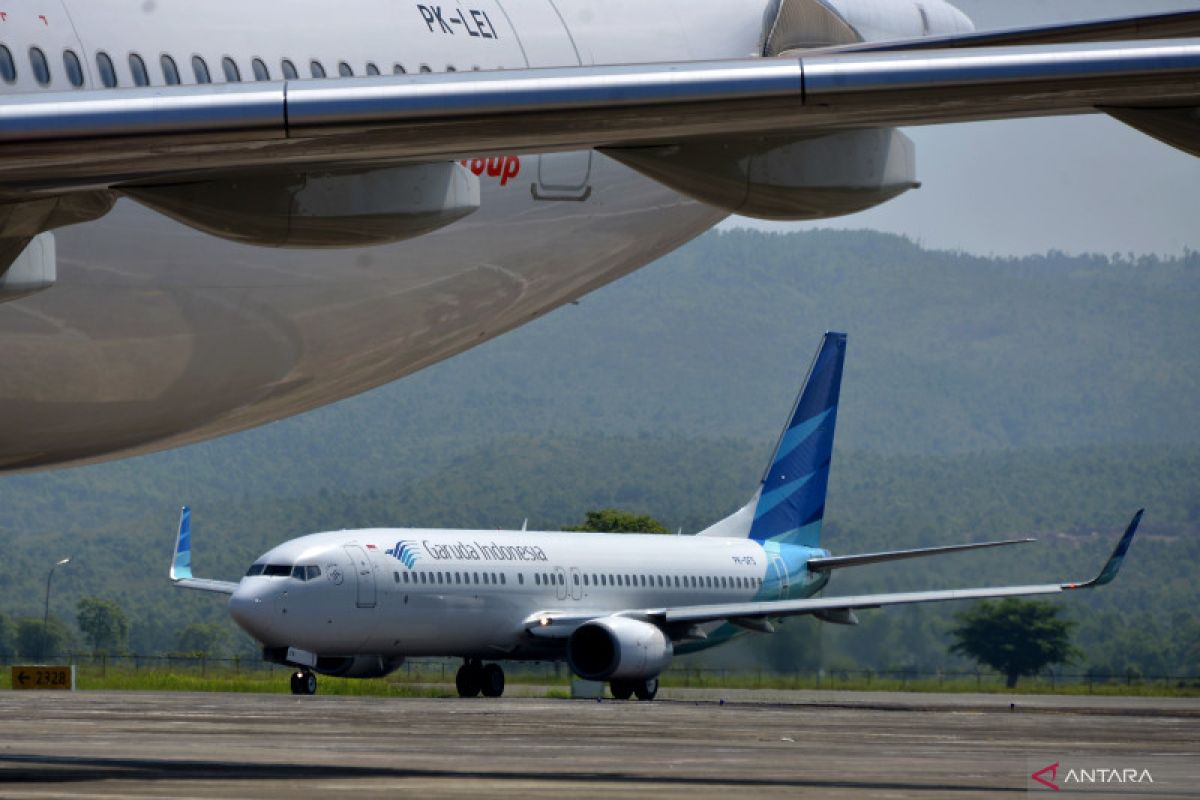 Kemarin, sanksi maskapai langgar tarif hingga Garuda tak naikkan harga tiket