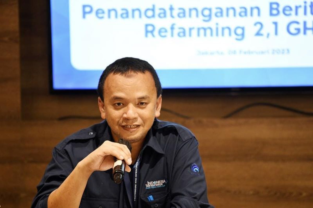 Kemenkominfo sebut merampungkan "refarming" pita frekuensi radio 2,1 GHz