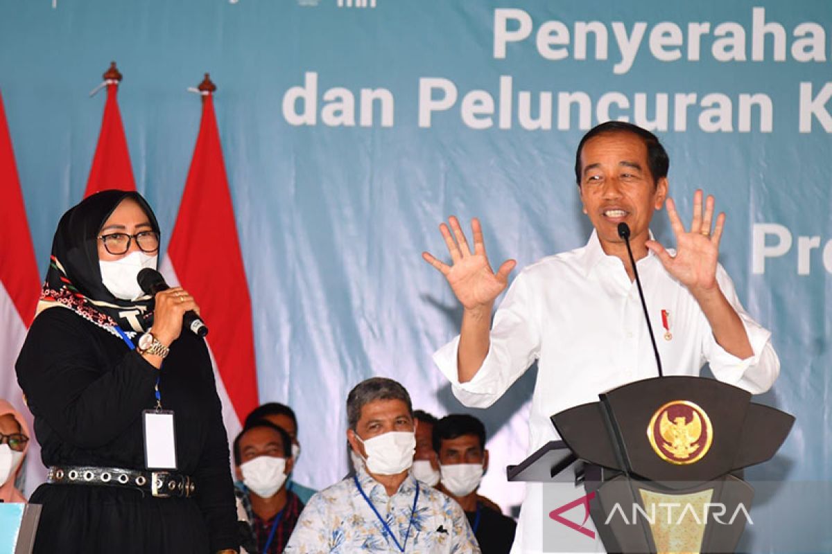 Jokowi ingatkan pembiayaan dari bank bukan untuk "gagah-gagahan"