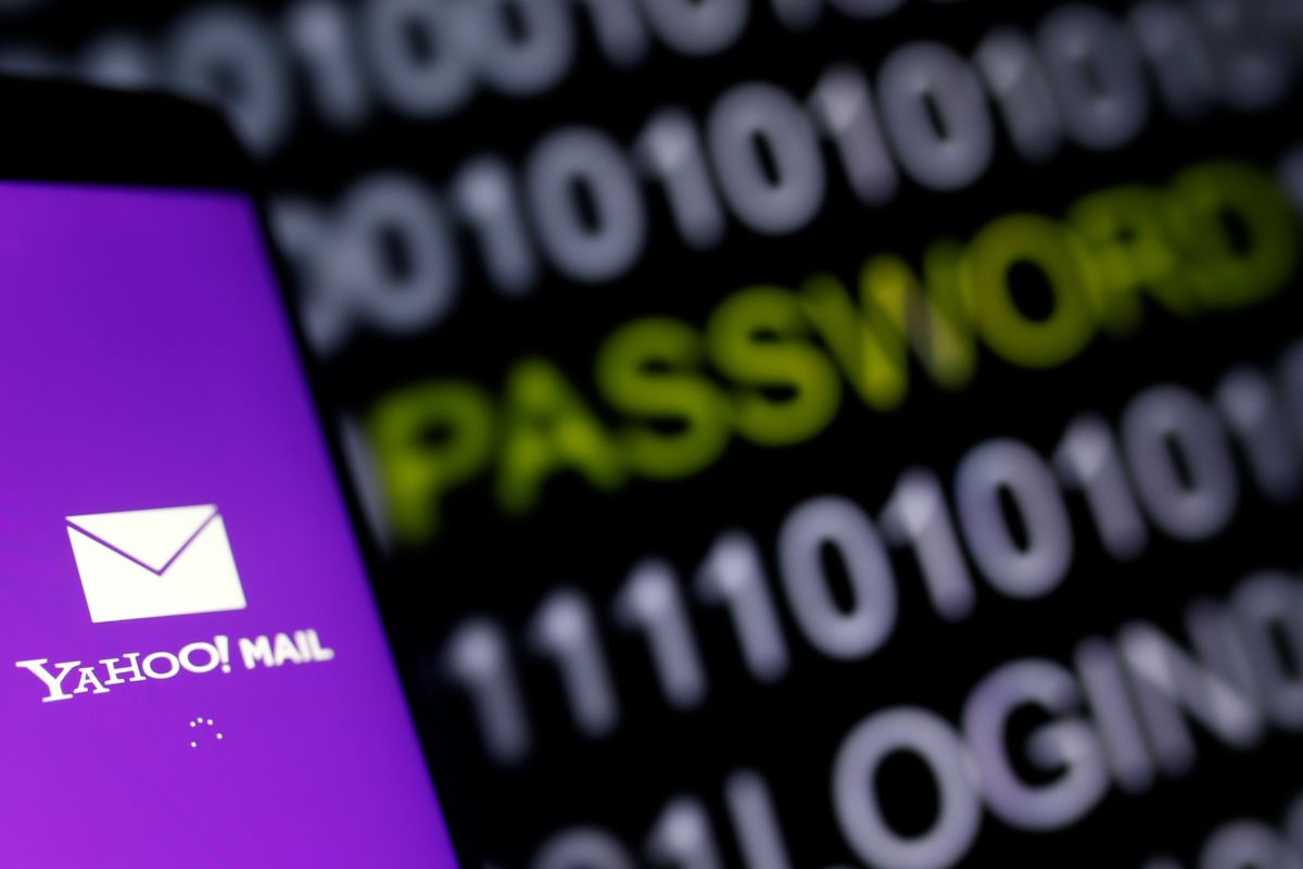 Yahoo memberhentikan lebih dari 20 persen stafnya