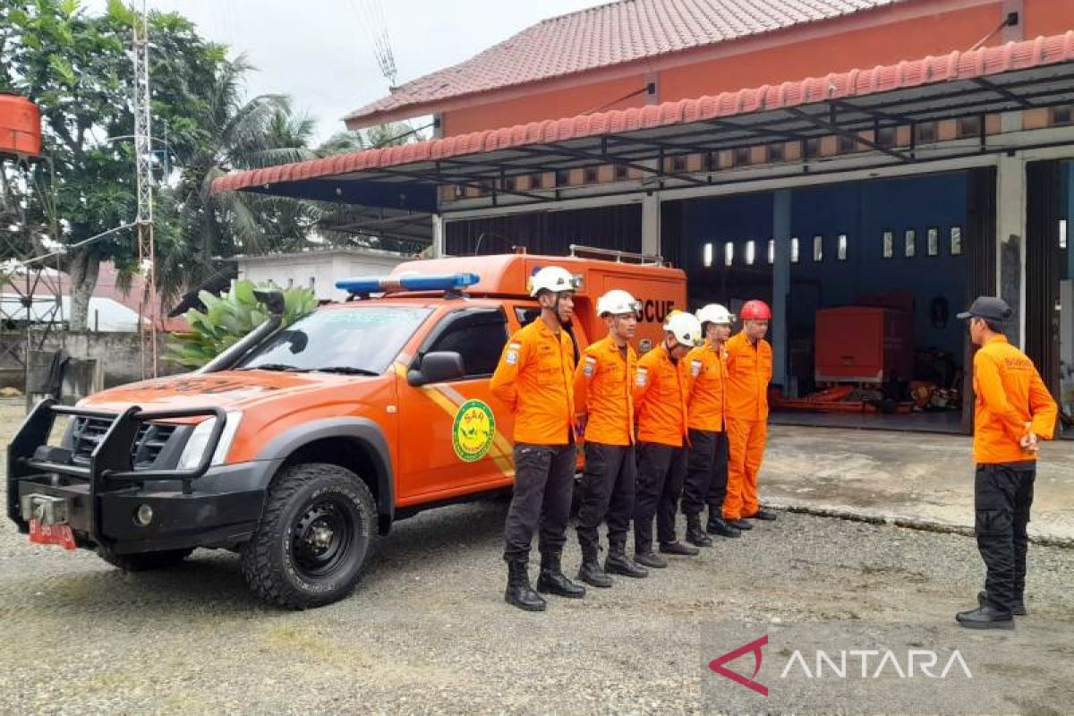 Basarnas Pos Meulaboh bantu pencarian korban tanah longsor di Nagan Raya