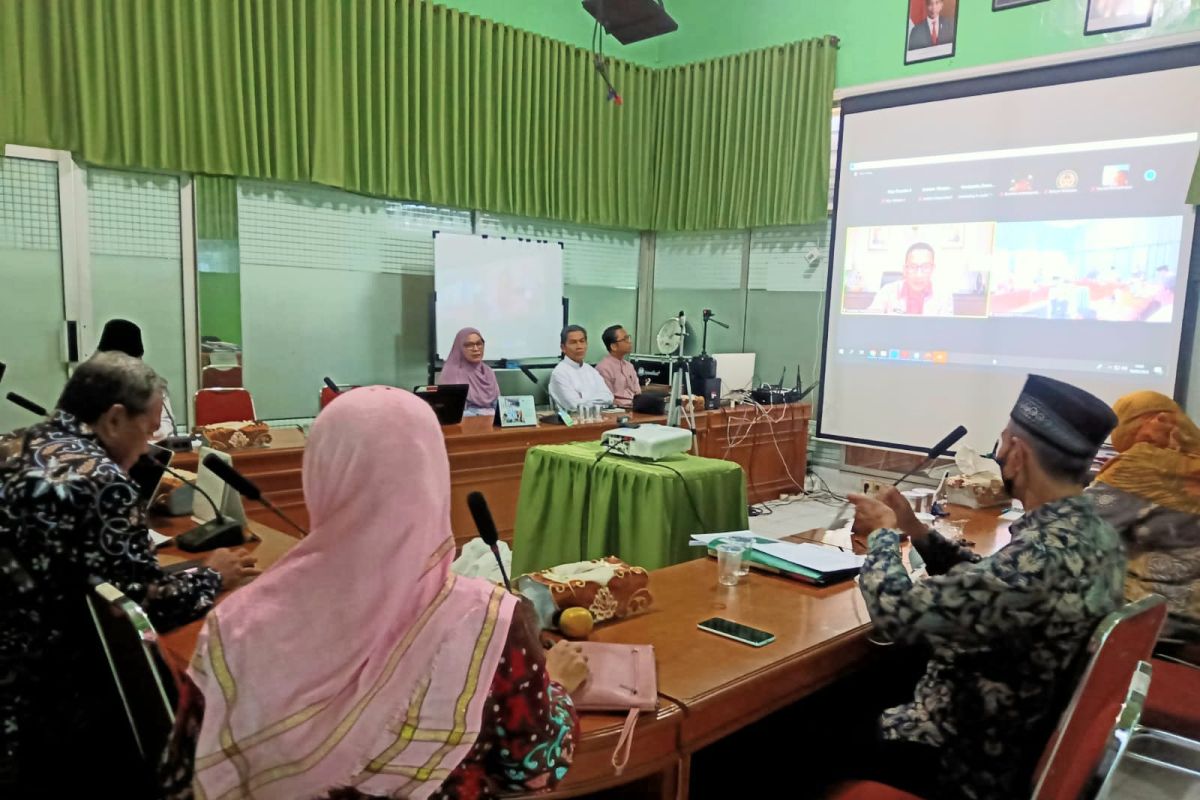 Menteri Sandiaga Uno apresiasi peluncuran Lembaga Wakaf Yarsi Sumbar